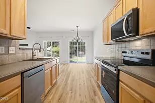 704 Mardonie Reach Ln, Cary, NC 27519 - Photo 11
