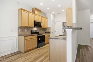 704 Mardonie Reach Ln, Cary, NC 27519 - Photo 9