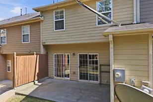 704 Mardonie Reach Ln, Cary, NC 27519 - Photo 3
