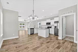 706 S Pollock St, Selma, NC 27576 - Photo 15