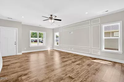 706 S Pollock Street, Selma, NC 27576 - Photo 7