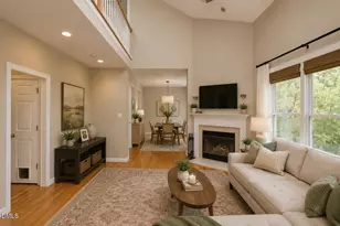 323 Columbia Pl E, Chapel Hill, NC 27516 - Photo 3