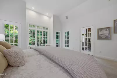 90028 Hoey, Chapel Hill, NC 27517 - Photo 25