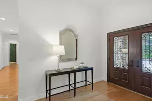 90028 Hoey, Chapel Hill, NC 27517 - Photo 5