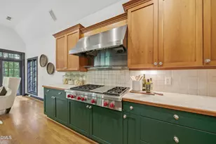 90028 Hoey, Chapel Hill, NC 27517 - Photo 19