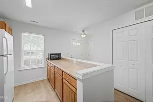 102 Anamoor Dr, Cary, NC 27513 - Photo 7