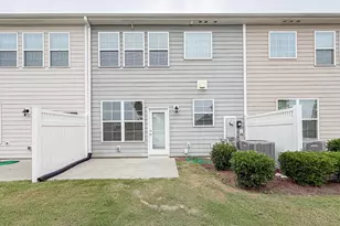1105 Little Gem Ln, Apex, NC 27523 - Photo 17