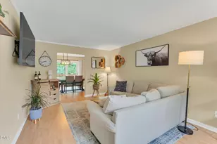 918 Hampshire Ct, Cary, NC 27511 - Photo 11