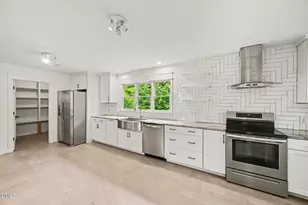 213 Hillsborough St, Chapel Hill, NC 27514 - Photo 7