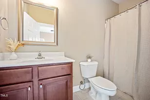 600 Ivyshaw Rd, Cary, NC 27519 - Photo 37
