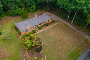 806 Cliftwood Dr, Siler City, NC 27344 - Photo 5