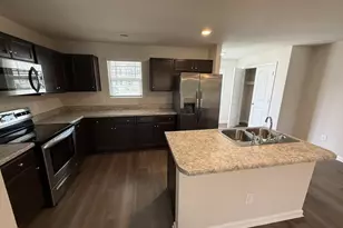 1063 Peony Ln, Youngsville, NC 27596 - Photo 5