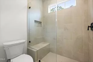 708 Grayhaven Pl, Raleigh, NC 27606 - Photo 17