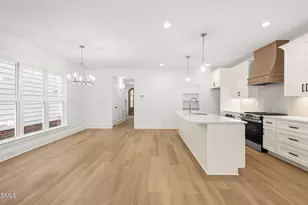 724 Powell Dr, Raleigh, NC 27606 - Photo 15