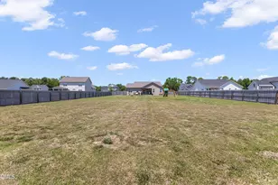 175 Day Lily St, Selma, NC 27576 - Photo 27