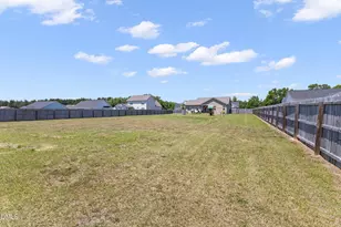 175 Day Lily St, Selma, NC 27576 - Photo 29