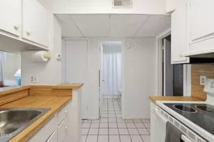 807 W Trinity Ave, Durham, NC 27701 - Photo 17