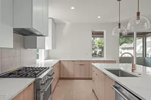 1808 Oberlin Rd, Raleigh, NC 27608 - Photo 15