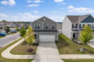 40 Branch Wood Dr, Fuquay Varina, NC 27526 - Photo 3