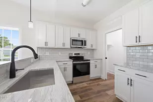 306 S Washington Ave, Dunn, NC 28334 - Photo 7