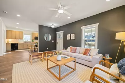 207 W Holt Street, Burlington, NC 27217 - Photo 7