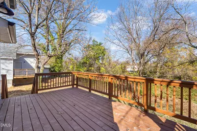 207 W Holt Street, Burlington, NC 27217 - Photo 23