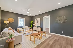 207 W Holt St, Burlington, NC 27217 - Photo 5