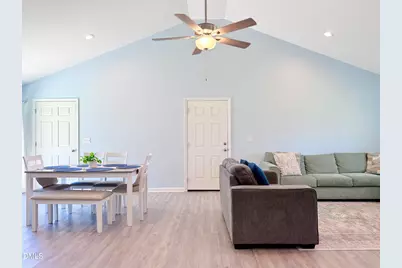 360 Oak Street, Roseboro, NC 28382 - Photo 5