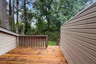 104 Arbuckle Ln, Cary, NC 27511 - Photo 15