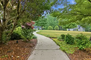 305 Hidden Lake Dr, Youngsville, NC 27596 - Photo 9