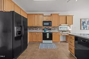 5501 Southern Cross Ave, Raleigh, NC 27606 - Photo 9