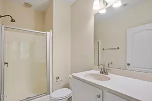 1401 Coopers Hill Dr, Raleigh, NC 27604 - Photo 21