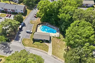 1250 Jamestown Ct, Cary, NC 27511 - Photo 23