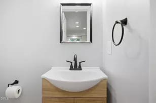 1250 Jamestown Ct, Cary, NC 27511 - Photo 27