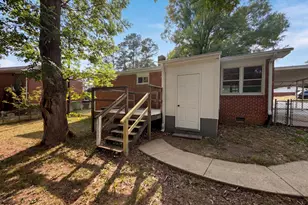 807 Beverly Dr, Raleigh, NC 27610 - Photo 13