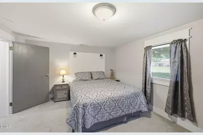 607 E Holmes Street, Benson, NC 27504 - Photo 31