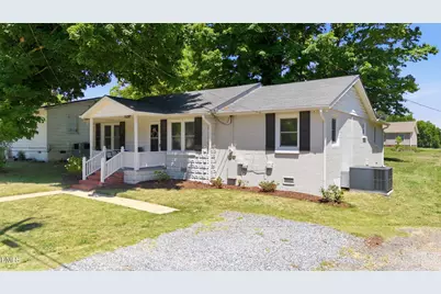 607 E Holmes Street, Benson, NC 27504 - Photo 3