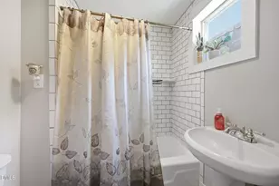 607 E Holmes St, Benson, NC 27504 - Photo 37