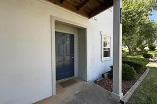 2506 Avent Ferry Rd, Raleigh, NC 27606 - Photo 3