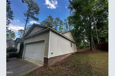 1483 Kentucky Avenue, Sanford, NC 27332 - Photo 5
