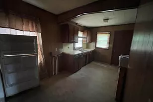 1023 Leasburg Rd, Roxboro, NC 27573 - Photo 7