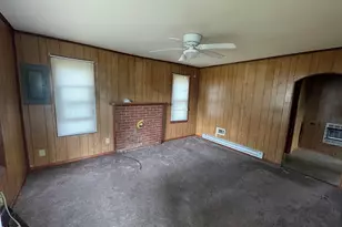 1023 Leasburg Rd, Roxboro, NC 27573 - Photo 5