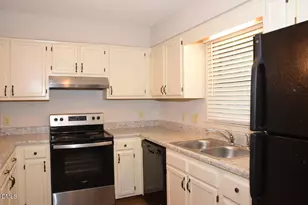 111 Inverness Ct, Cary, NC 27511 - Photo 9