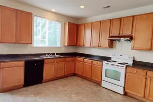 4011 Oatgrass Ln, Raleigh, NC 27604 - Photo 9