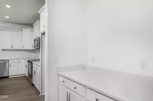 107 Arundel Dr, Archer Lodge, NC 27527 - Photo 7