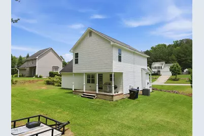 2025 Fairview Lane, Sanford, NC 27330 - Photo 9