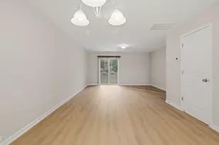 2907 Berkeley Springs Pl, Raleigh, NC 27616 - Photo 9