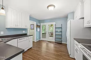 245 Walnut Creek Dr, Clayton, NC 27520 - Photo 11