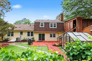 5000 Cedarwood Dr, Raleigh, NC 27609 - Photo 9