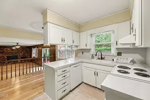 5000 Cedarwood Dr, Raleigh, NC 27609 - Photo 9